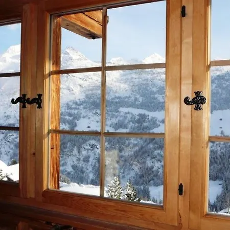 شقة Sleeps 7 Wifi ديسنتس