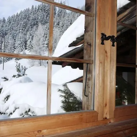 شقة Sleeps 7 Wifi ديسنتس